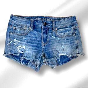 AEO American Eagle Outfitters distressed rip denim shorts women’s size 4
